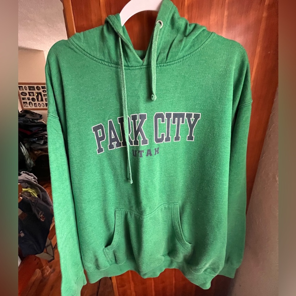 Park City Utah Hooded Sweatshirt LARGE